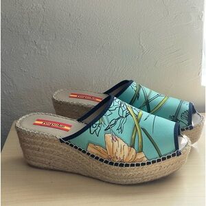 Respoke modern wedge espadrille